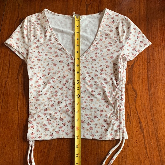 Women’s (juniors) Sky and Sparrow V-neck top size XS - Picture 12 of 12